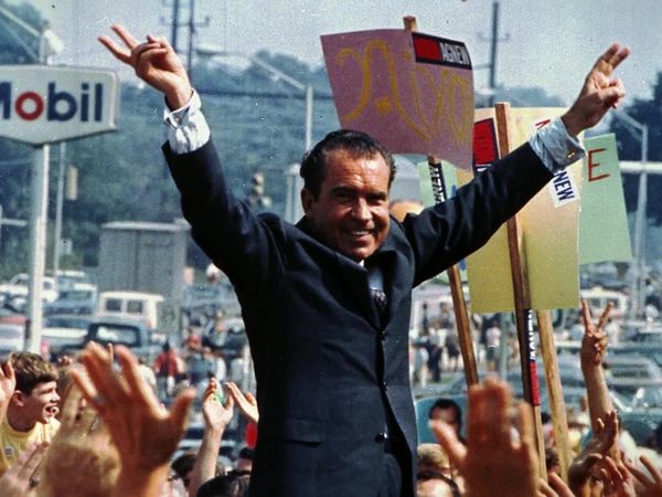 The Presidents: From Politics To Power - Mr. President