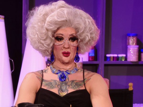 RuPaul's Drag Race Untucked - Breastworld