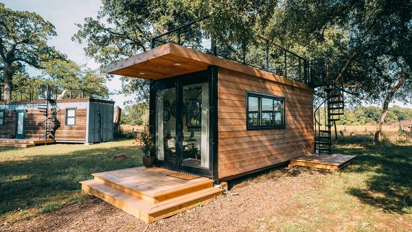 Tiny BNB - Container Living