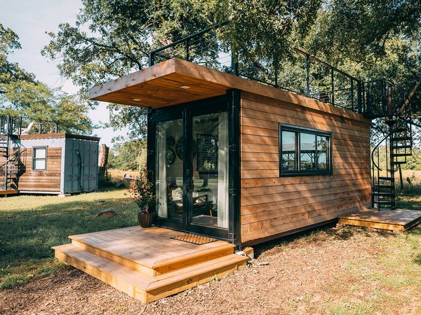 Tiny BNB - Container Living