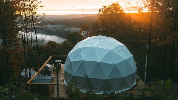Tiny BNB - Modern Mountaintop Dome Home