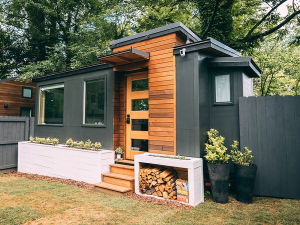 Tiny BNB - Tiny Meets Modern