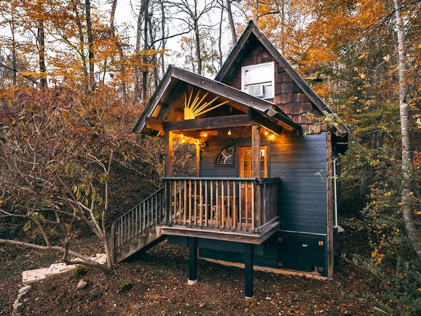 Tiny BNB - Wee Cabins in the Woods