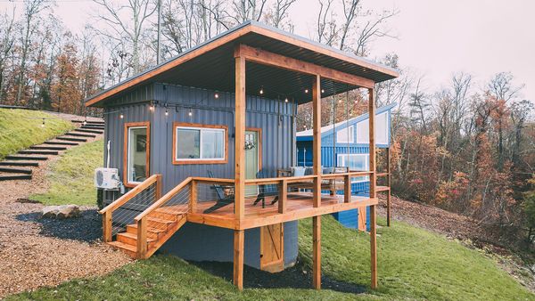 Tiny BNB - Cliff's Edge Container Homes