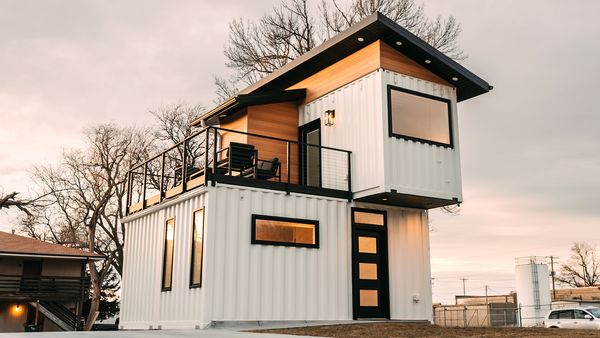 Tiny BNB - Creative Container Homes