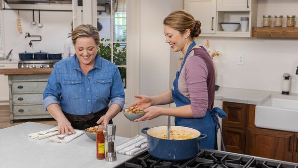 Cook's Country - Low Country Party