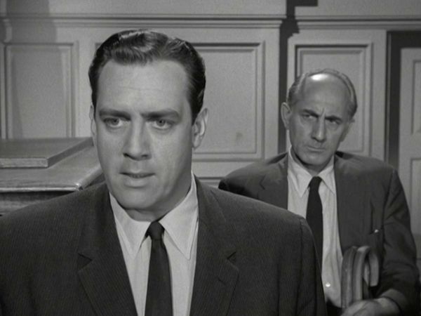 Perry Mason - Der Fall mit dem verschwundenen Medaillon