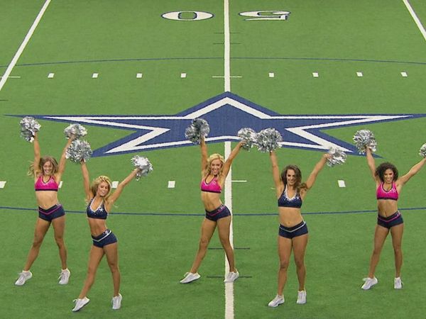 Dallas Cowboys Cheerleaders: Making the Team - Stomp The Roach!