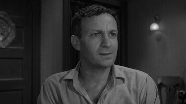 The Twilight Zone - Nervous Man in a Four Dollar Room