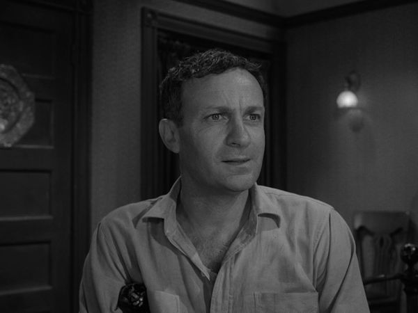 The Twilight Zone - Nervous Man in a Four Dollar Room