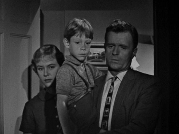 The Twilight Zone - Long Distance Call