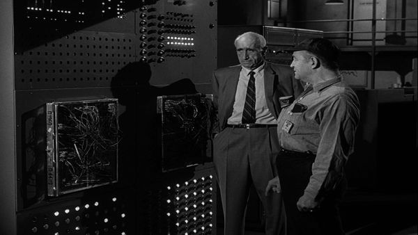 The Twilight Zone - Mr. Garrity and the Graves