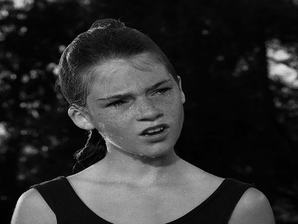 The Twilight Zone - The Bewitchin' Pool
