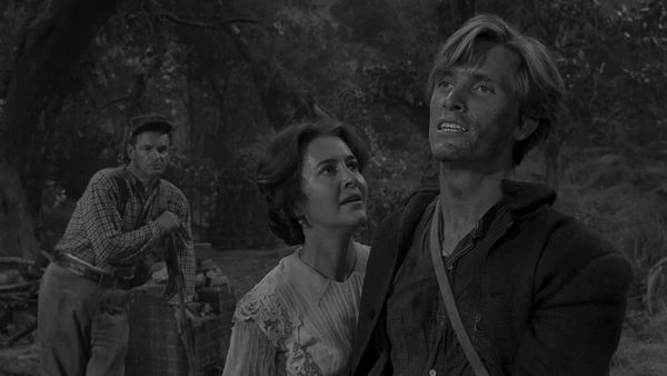 The Twilight Zone - The Passersby