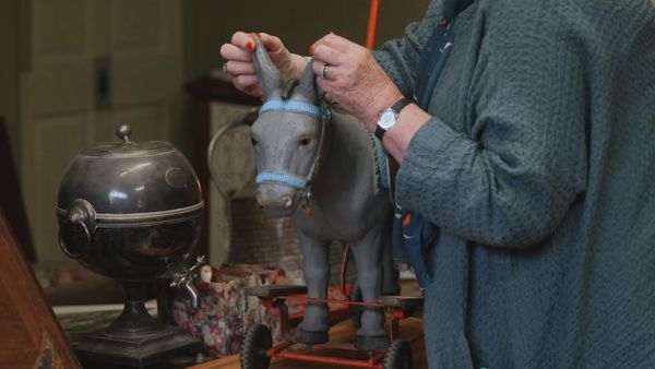 Antiques Road Trip - Tim Medhurst and Margie Cooper, Day 4