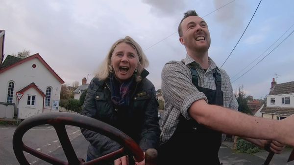 Antiques Road Trip - Catherine Southon and David Harper, Day 5
