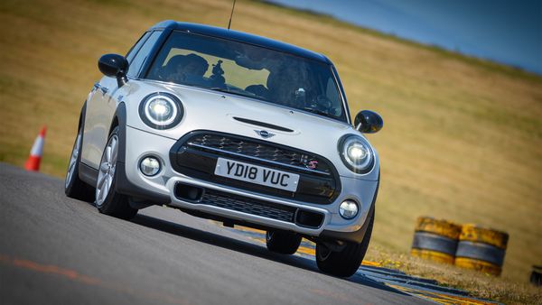 Fifth Gear - Episode 6