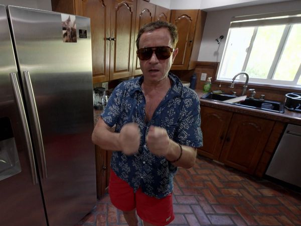 MTV Cribs LT - Stas Karanikolaou / Mario Lopez / Pauly Shore