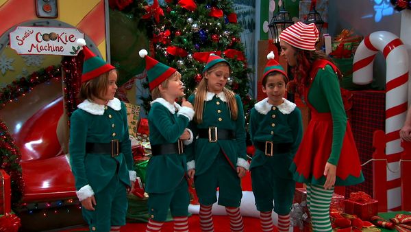 Nicky, Ricky, Dicky e Dawn - Os Harpers ajudam Papai Noel