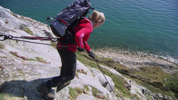 Running Wild With Bear Grylls - Bear Grylls, Kate Winslett