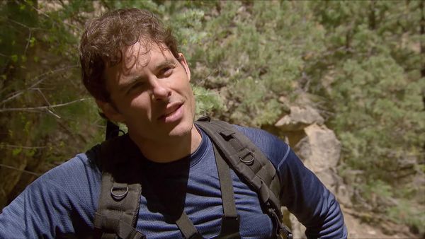 Running Wild With Bear Grylls - Bear Grylls, James Marsden