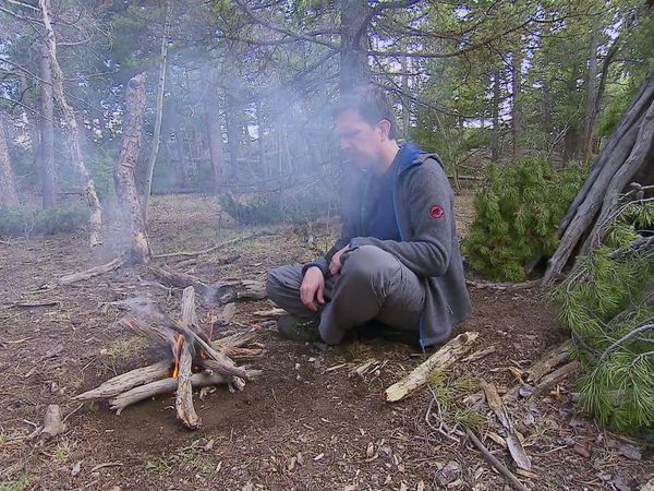 Running Wild With Bear Grylls - Bear Grylls, Ed Helms