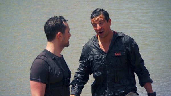 Running Wild With Bear Grylls - Bear Grylls, Joseph Gordon-Levitt
