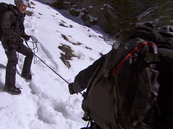 Running Wild With Bear Grylls - Bear Grylls, Roger Federer