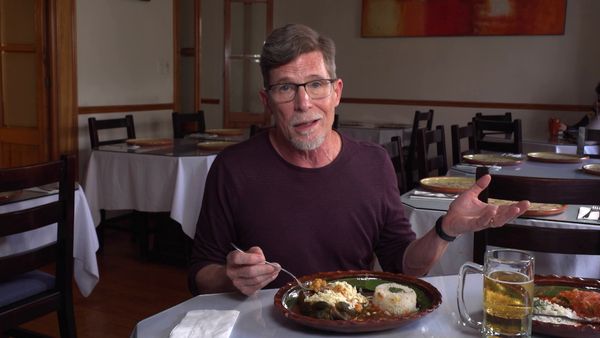 Mexico Un Plato a la Vez con Rick Bayless - Elegir Chiles Rellenos