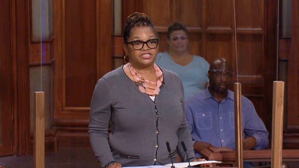 Judge Mathis - When a Hair Dye Appointment Goes Awry