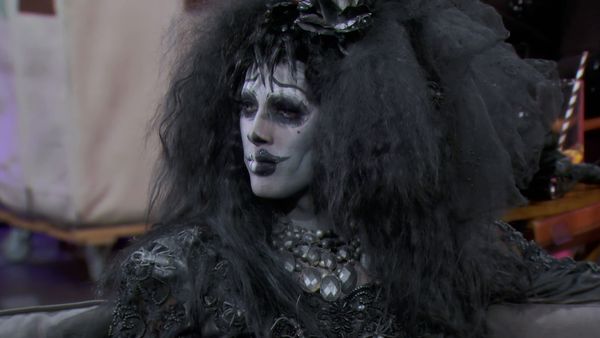 RuPaul's Drag Race Untucked - Untucked - Droop