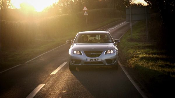 Top Gear - Rally-Spec Skoda vs. Jet-Powered Flying Man