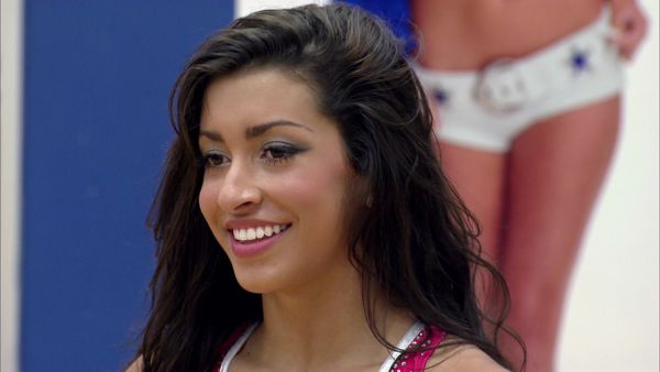 Dallas Cowboys Cheerleaders: Making the Team - Welcome to Valley Ranch