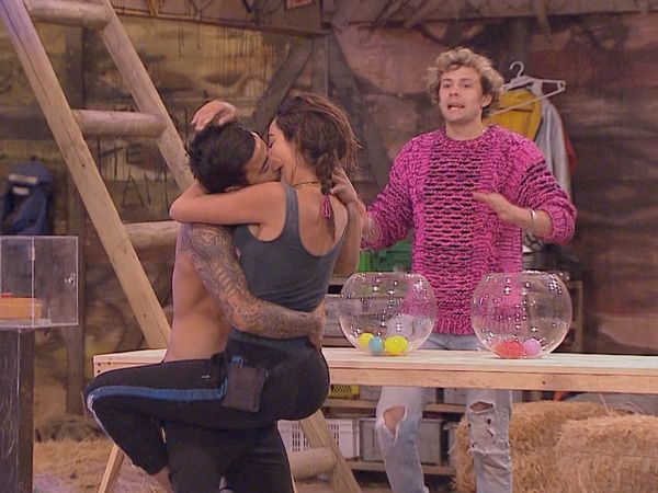 Resistiré - Episodio 36