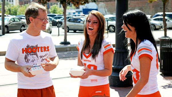 Undercover Boss - Hooters