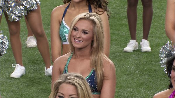 Dallas Cowboys Cheerleaders: Making the Team - The Journey Begins