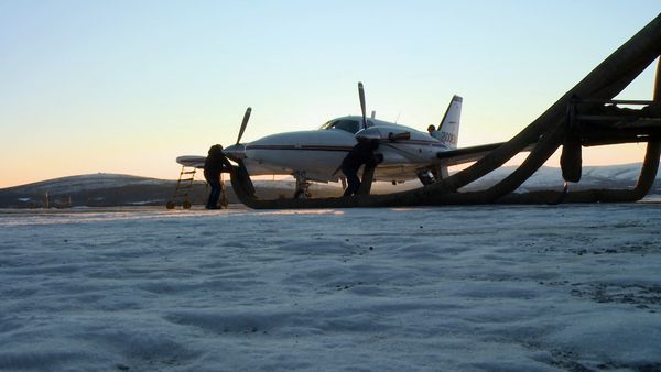 Dangerous Flights - Cockpit Crisis