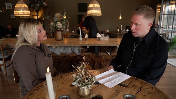 Kvart i Bold: Indersiden - Michelle Lerager - bagsiden af medaljen