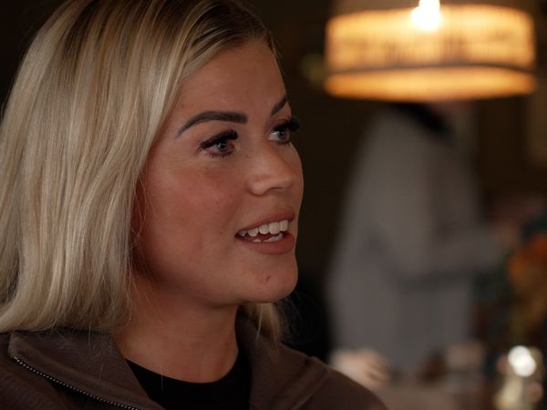 Kvart i Bold: Indersiden - Michelle Lerager - bagsiden af medaljen