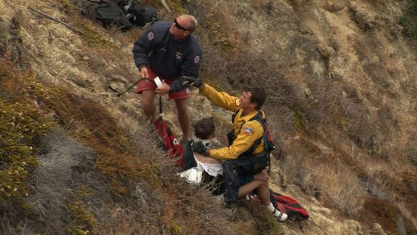 Lifeguard! - Paraglider Cliff Rescue!