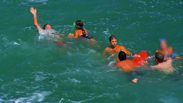 Lifeguard! - Chaos at the Cove!