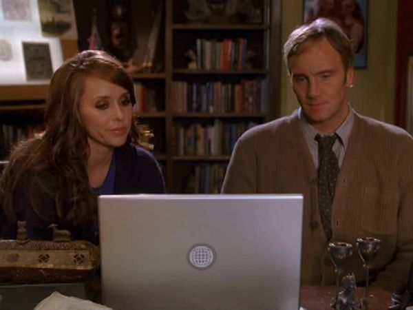 Ghost Whisperer - The Walk In