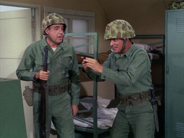 Gomer Pyle, U.S.M.C. - Third Finger, Left Loaf
