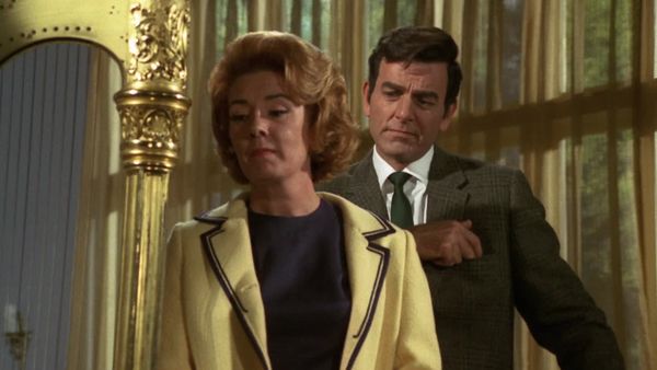 Mannix - Edge of the Knife