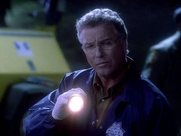 CSI: Crime Scene Investigation - Chasing the Bus