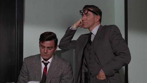 Mannix - Eight to Five, It's a Miracle