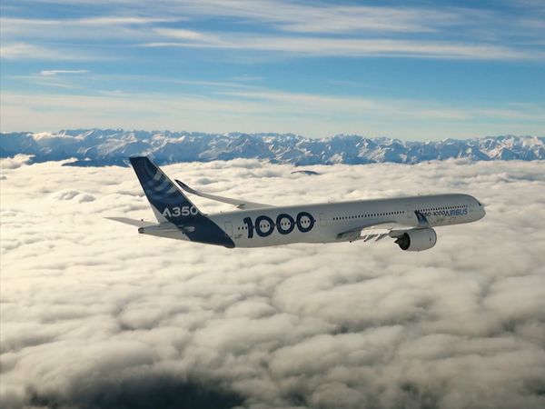 Mega Manufacturing - Airbus: The A 350