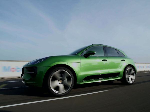 Mega Manufacturing - Porsche: Car Manufacturer