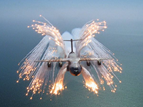 Ultimate Vehicles - Extreme Military Aircraft