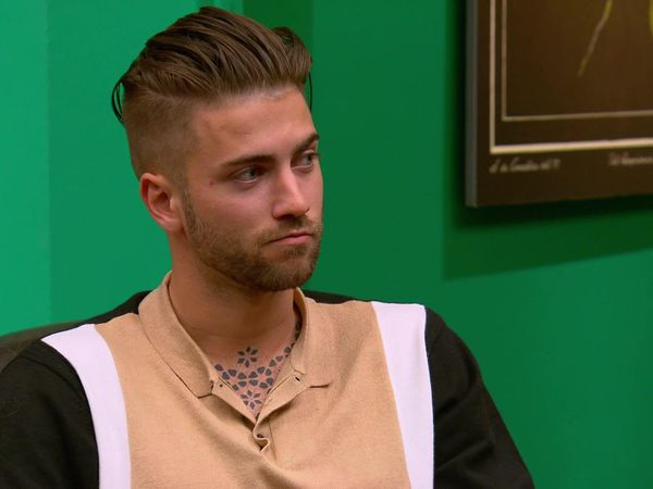 Ink Master - Chin Up